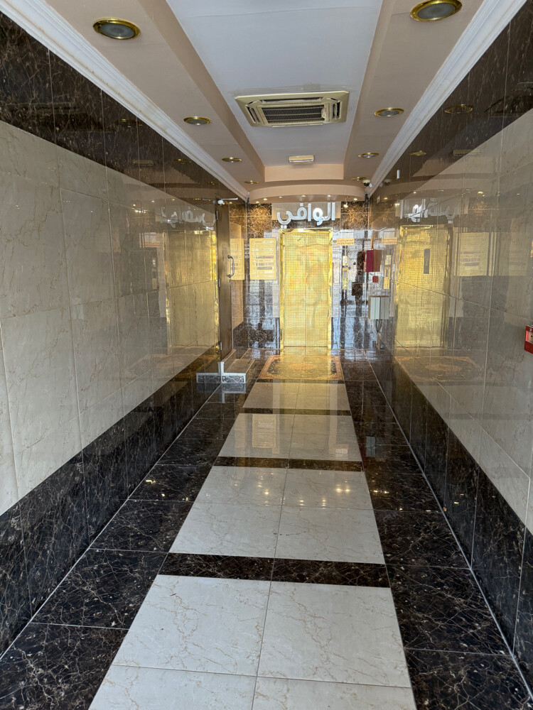 عرض حصري للبيع - 5