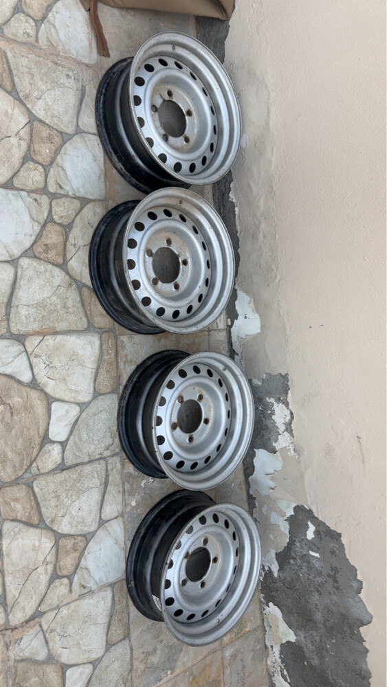 للبيع اربع شنابر عراض بحاله جيده - 2