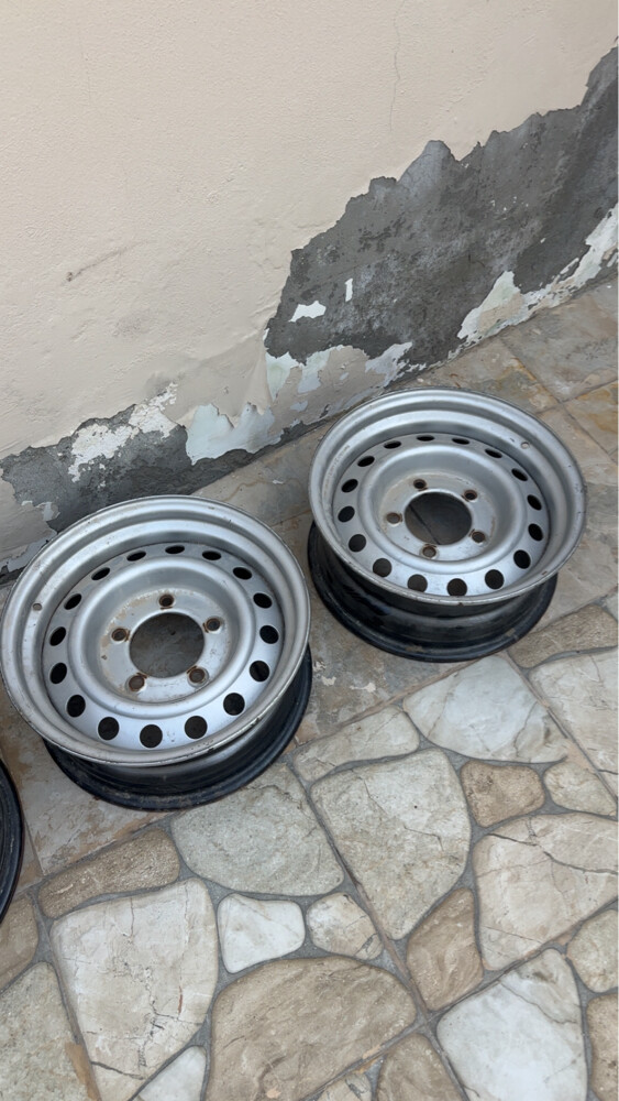 للبيع اربع شنابر عراض بحاله جيده - 1