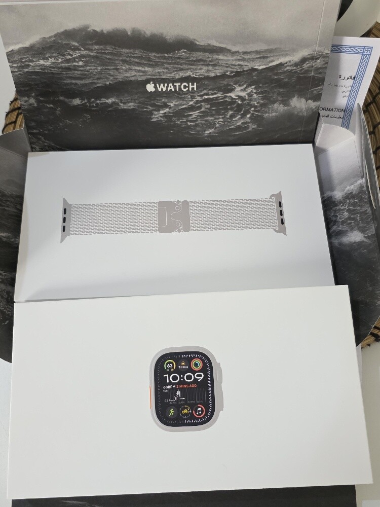 Apple Watch Ultra 2 49mm Ti ML - 1