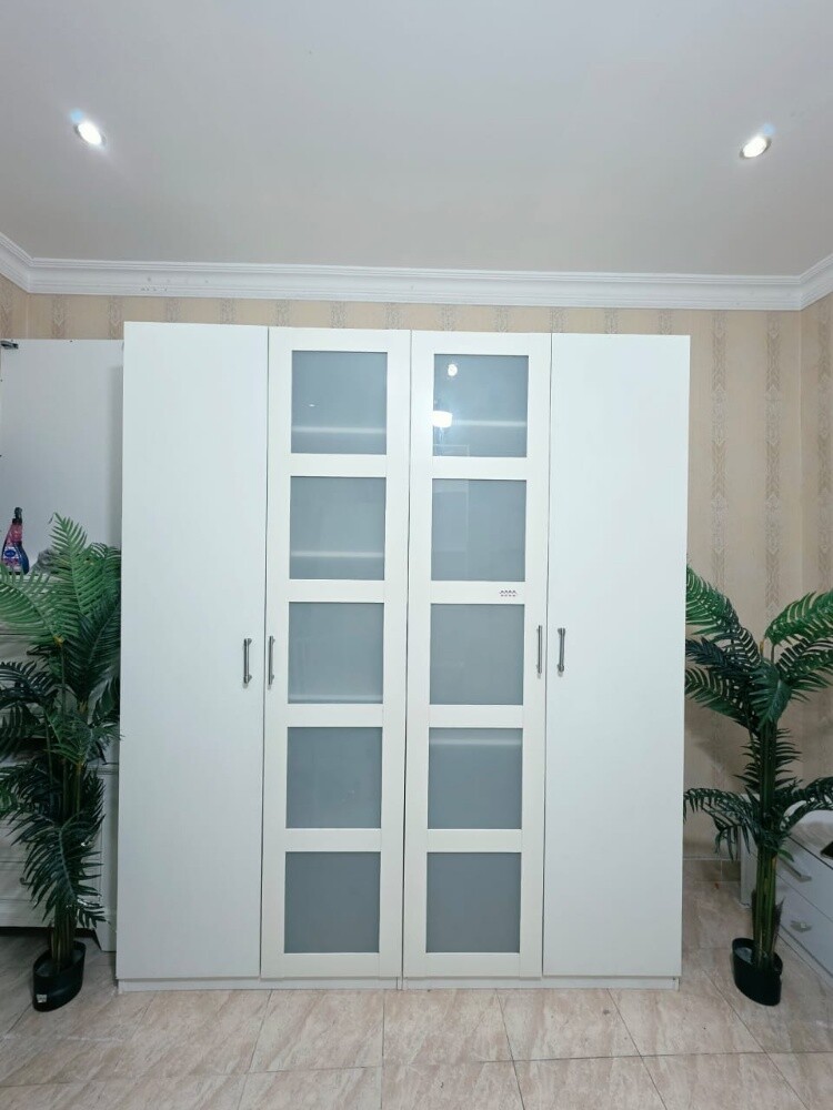 ikra 4 door - 2