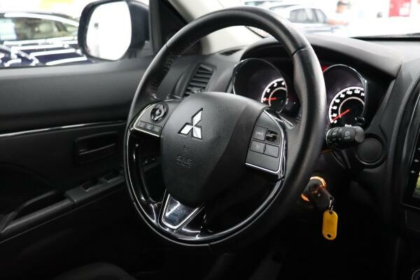 ميتسوبيشي ايه اس اكس 2024 - 7