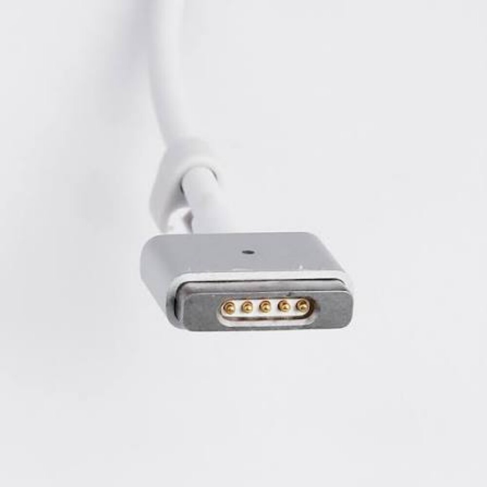 All type of macbook charger avail - 3