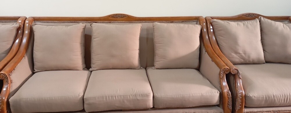 3 sofas - 7 seaters - 3
