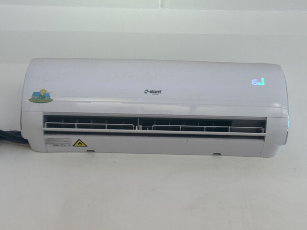 1.5 ton Solar Air Conditioner - 1