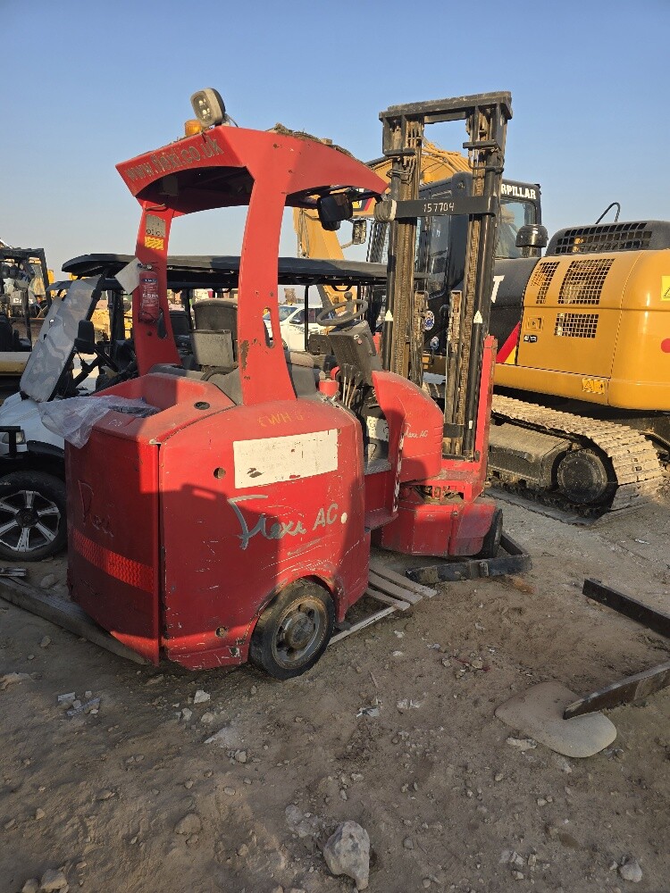 electric forklift - 3