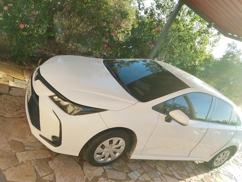 Toyota Corolla car in good conditio - 1