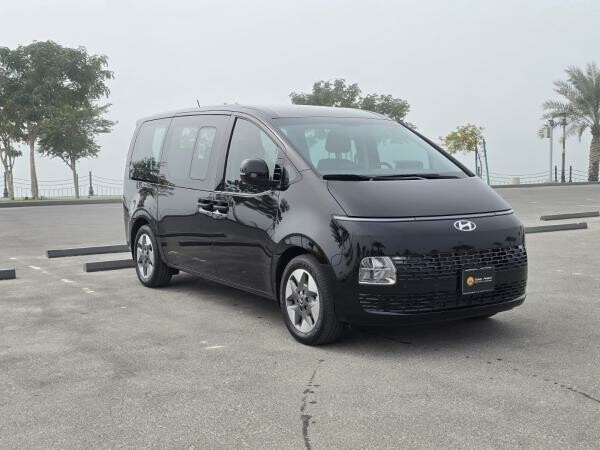 HYUNDAI STARIA DELUXE 2026 - 1