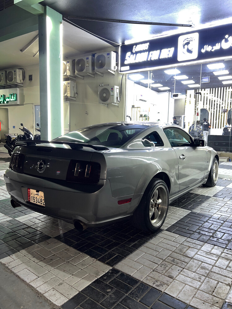 ford mustang  - 3