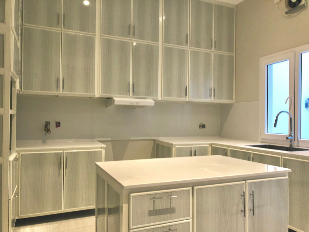 Modern Aluminium Kitchen Cabinets - 2