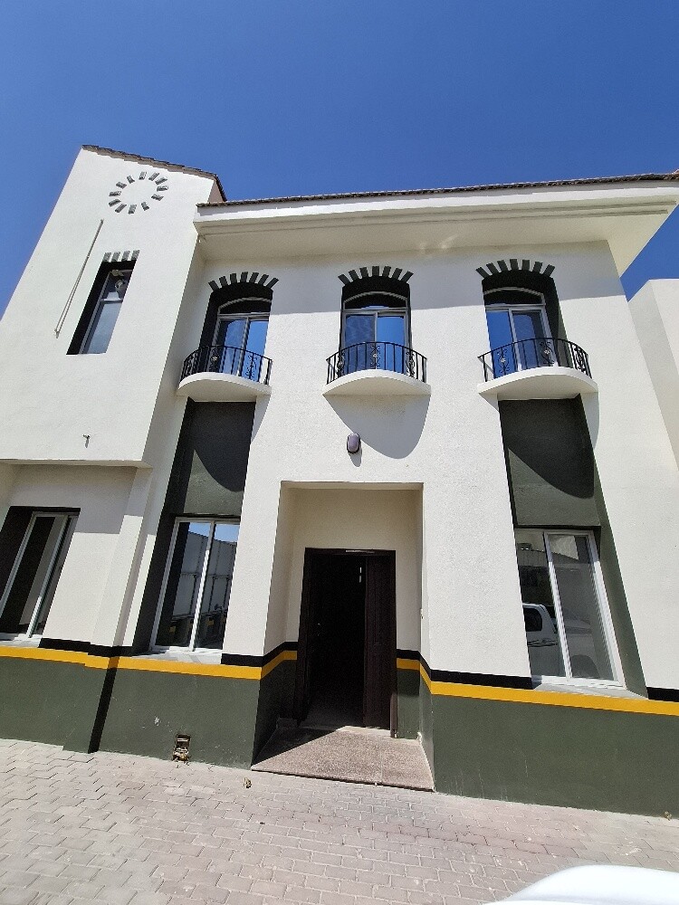 Villa Ain Khaled employees - 1