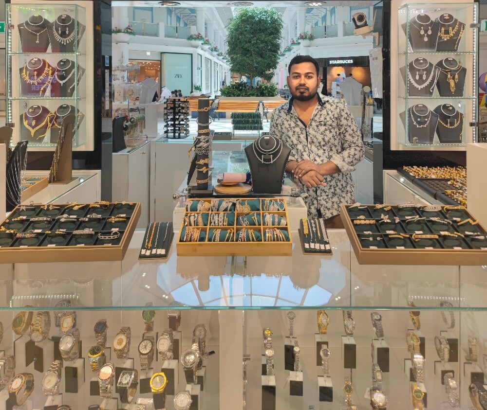 SalesMan / Merchandiser - 4
