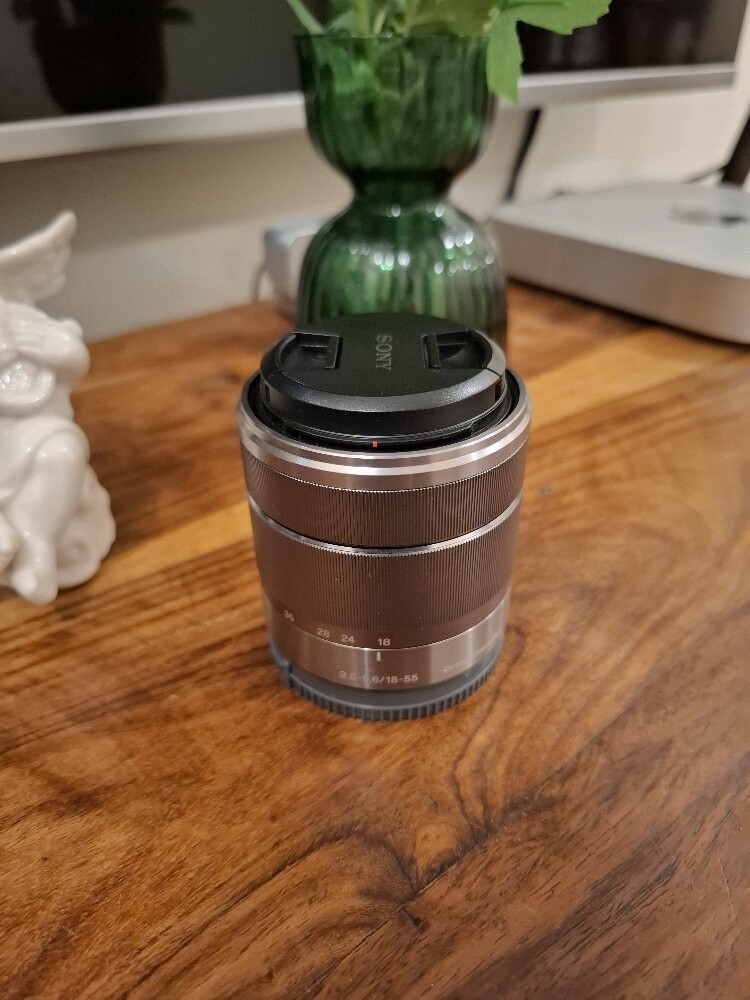 SONY E-mount Camera lens 18-55mm - 1