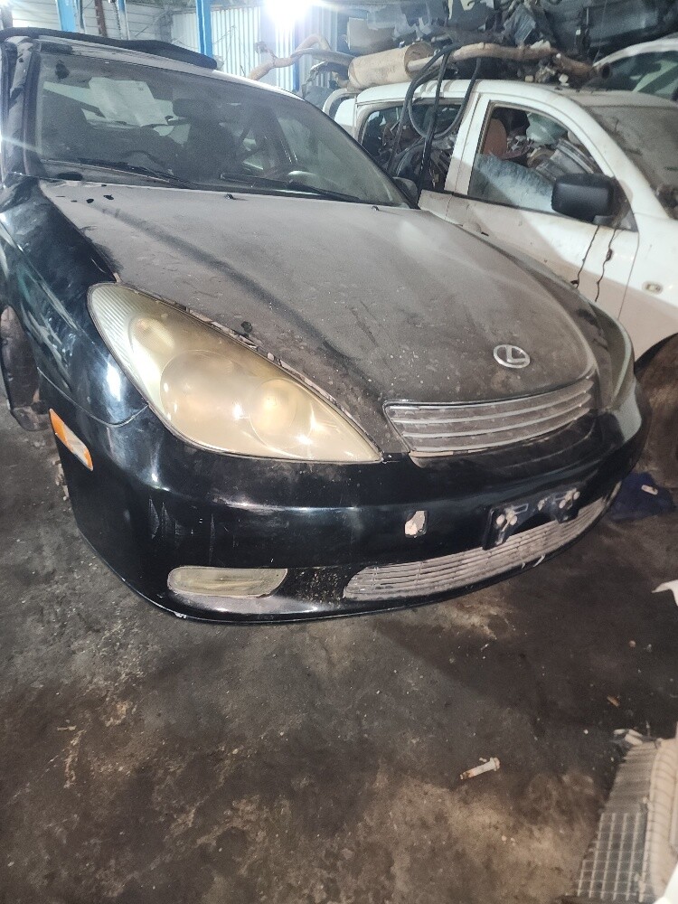 Lexus es 300 all parts available - 1