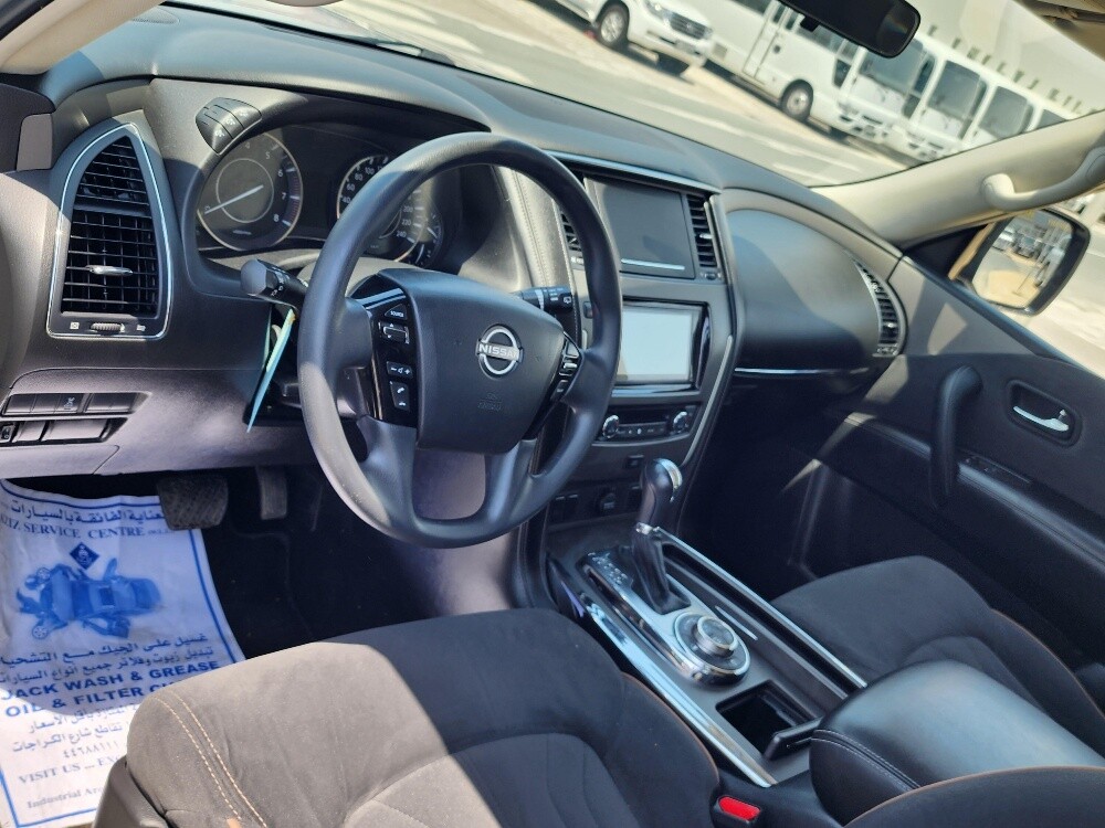 Nissan XE - 7