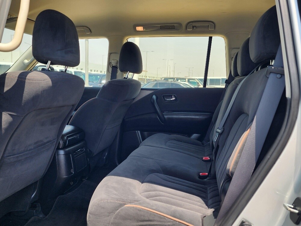 Nissan XE - 5