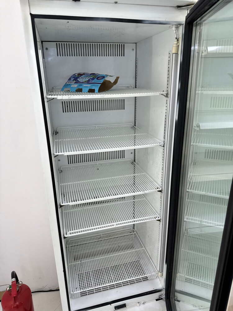 One door chiller - 2