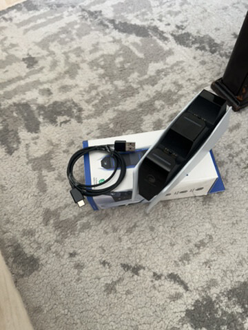 PlayStation 5 charging base - 2