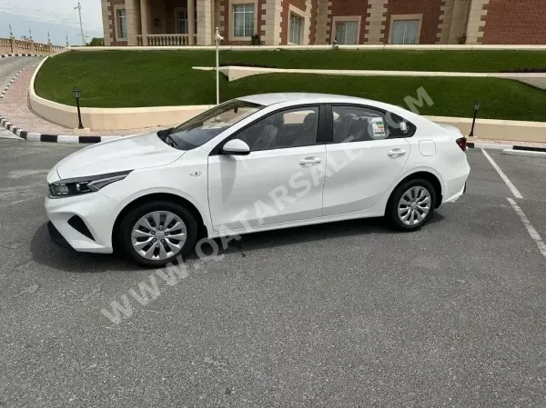 Kia Cerato 2024 . - 2