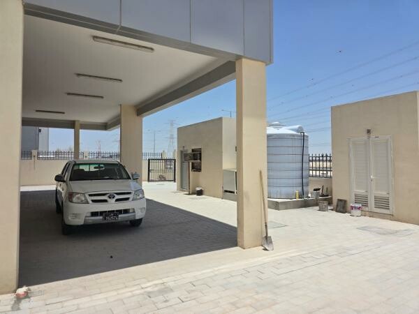 Sale-Warehouse,Room,office Showroom - 10