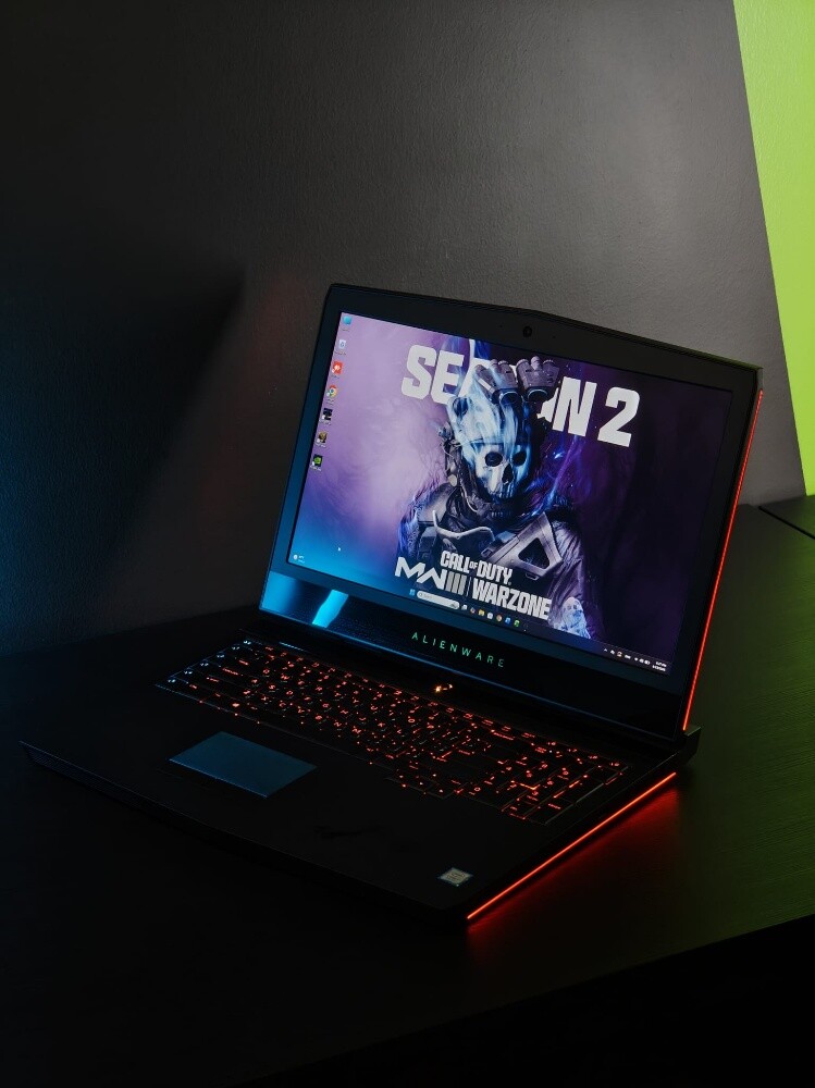 Alien ware 7-ram 16g gpu8 - 2