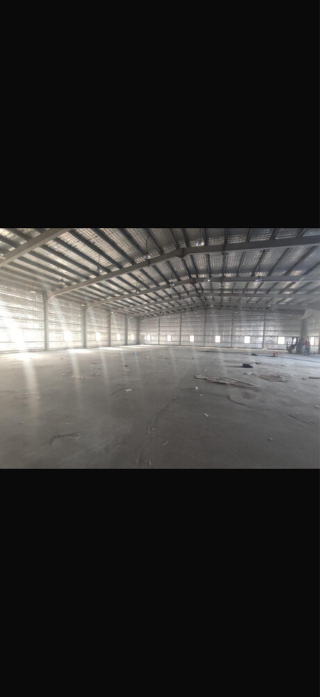 For rent store coverd2400m+9 rooms  - 20