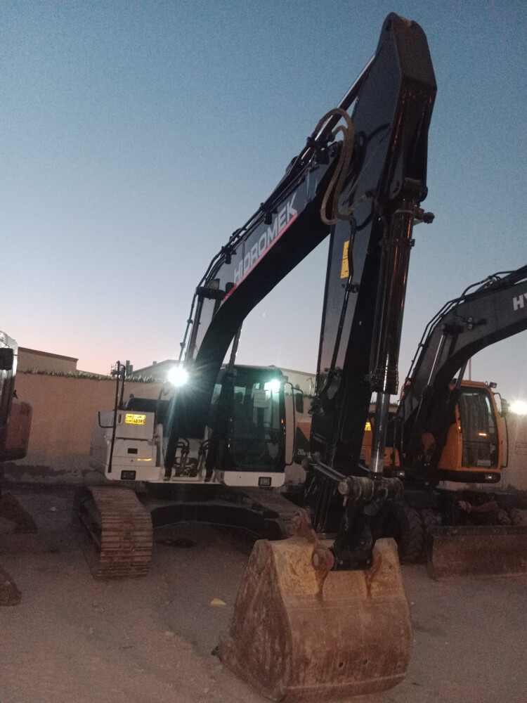 2011 model 20 ton hidromek machine  - 4