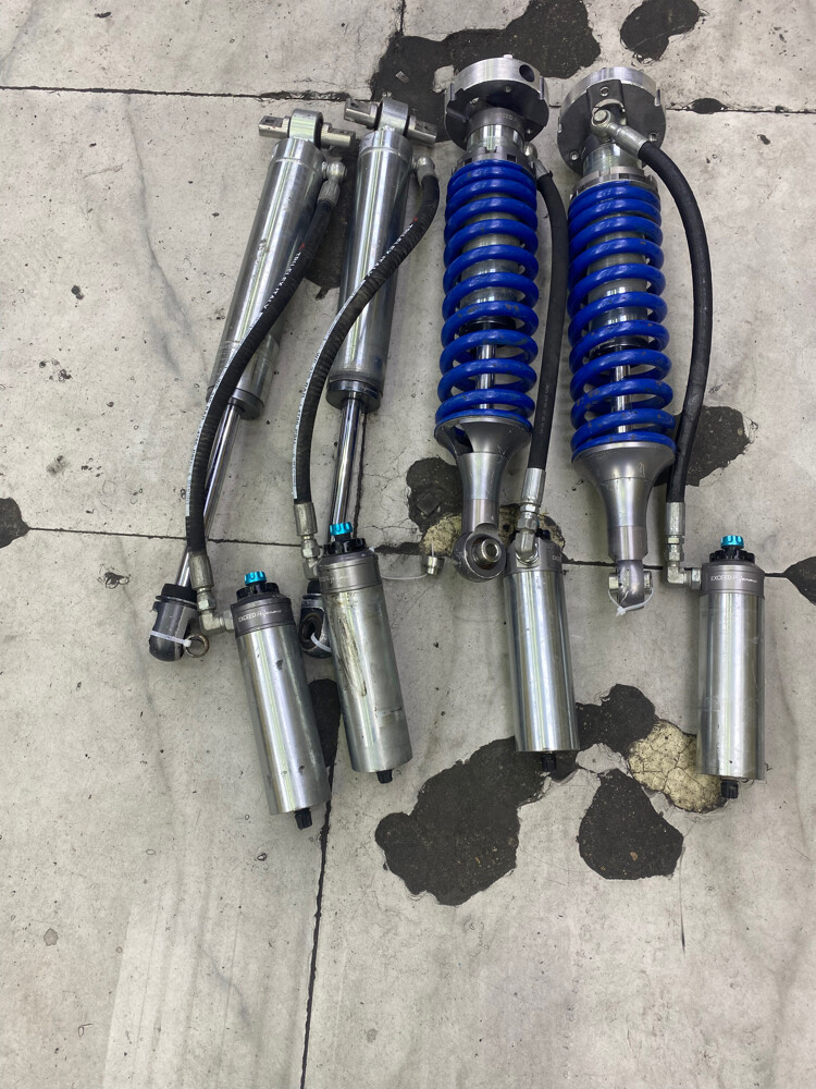 tank 300,500,700 Exceed shock - 1
