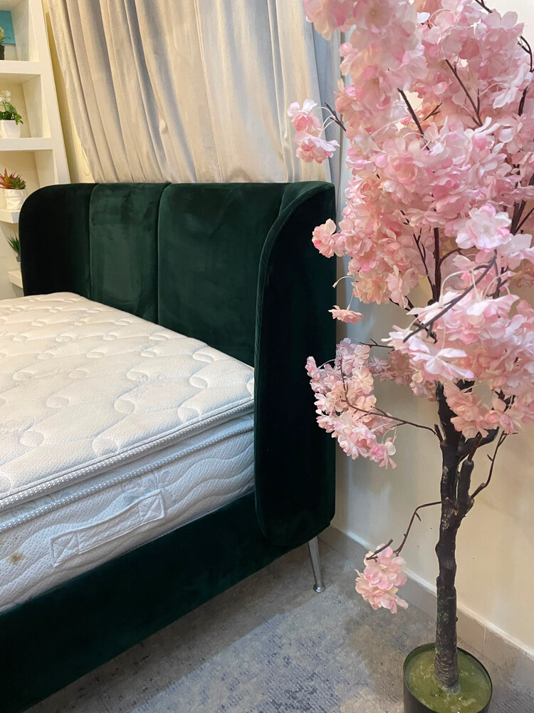 Bed and mattress Ikea is very good. - 4
