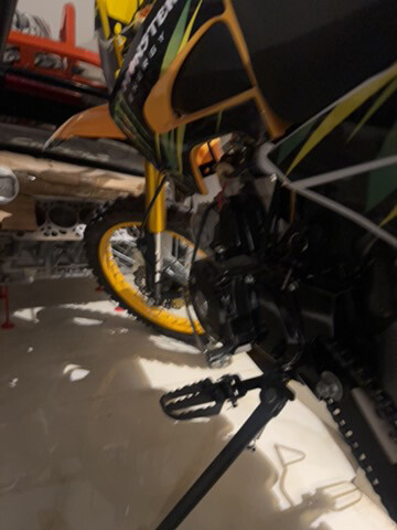 medium dirt bike - 2
