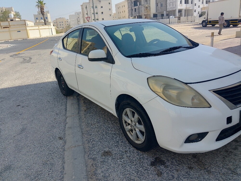 Nissan sunny manual 2014 - 6