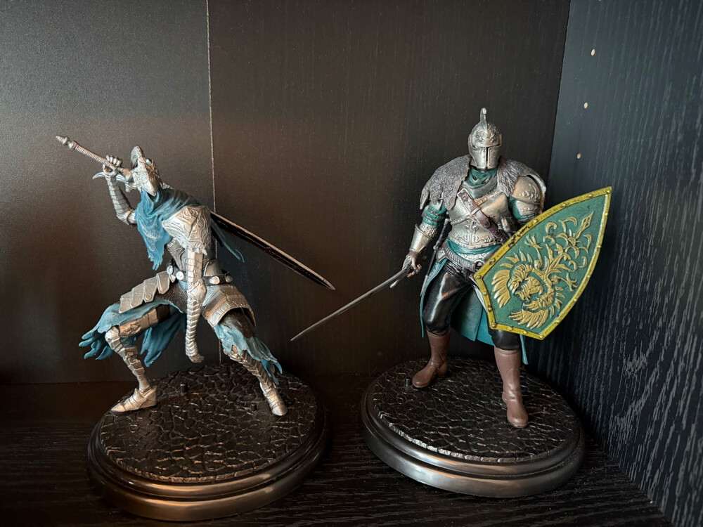 Dark Souls and Berserk figures - 4