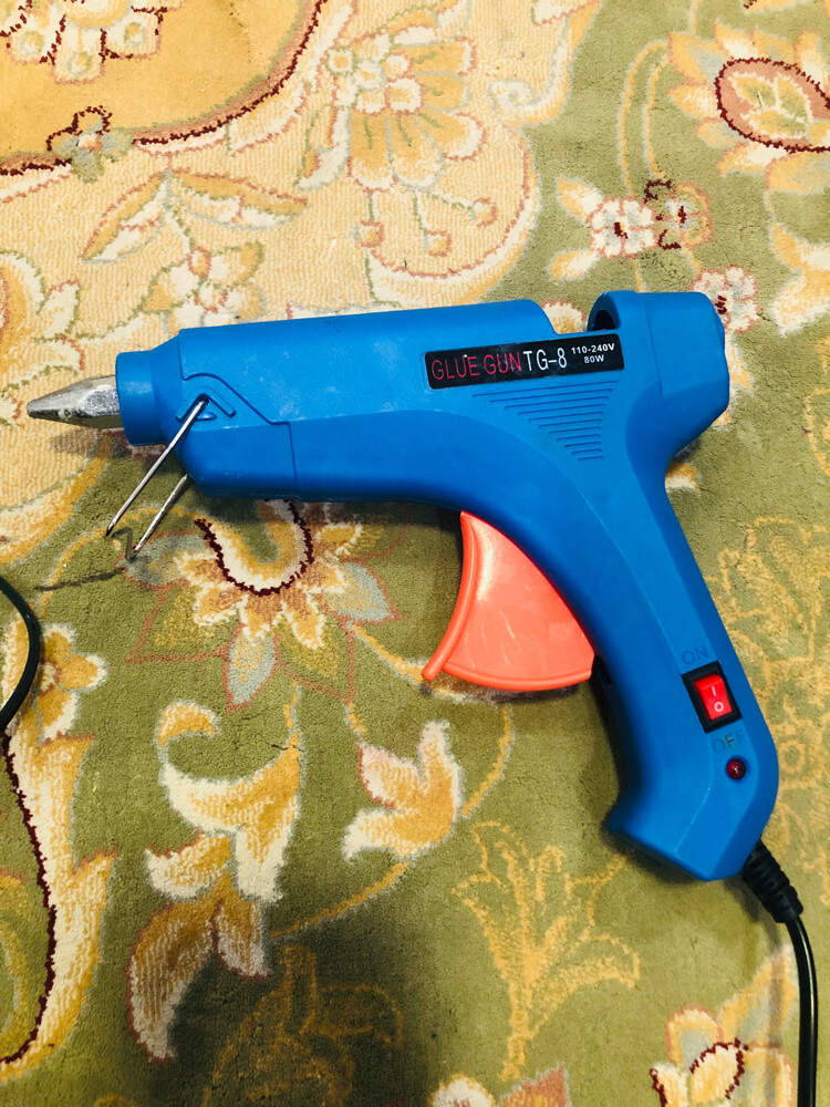 Glue gun - 1