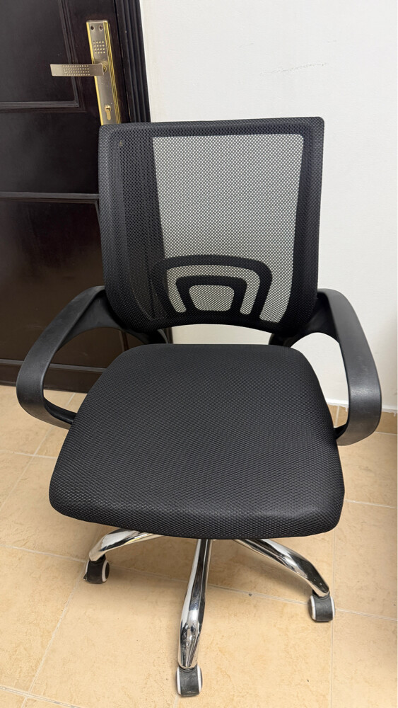 Office Furnitures urgent sale  - 7