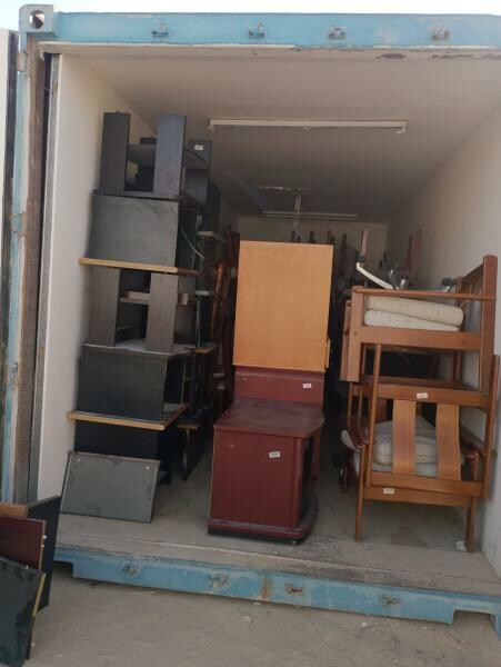 Mattress, Electronics, Bed, Chairs - 5