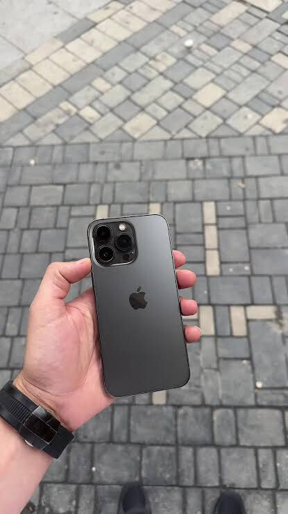 iPhone 13 Pro - 1