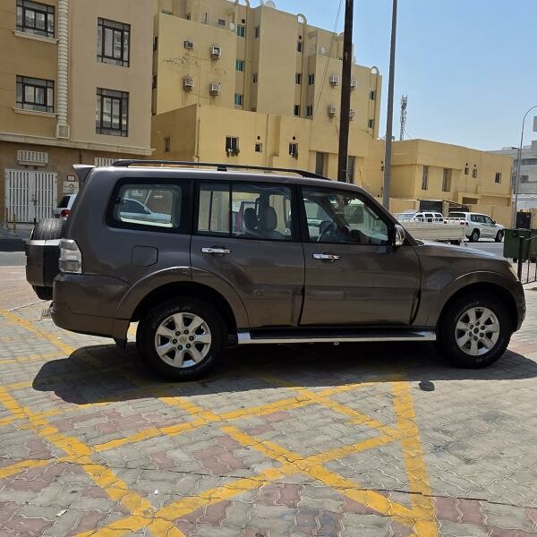 Mitsubishi Pajero 2014 for Sale - 13