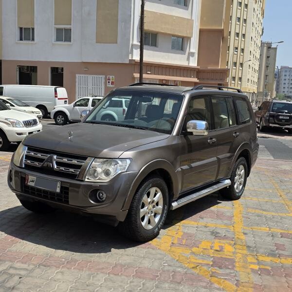 Mitsubishi Pajero 2014 for Sale - 3
