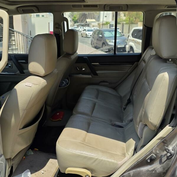 Mitsubishi Pajero 2014 for Sale - 10