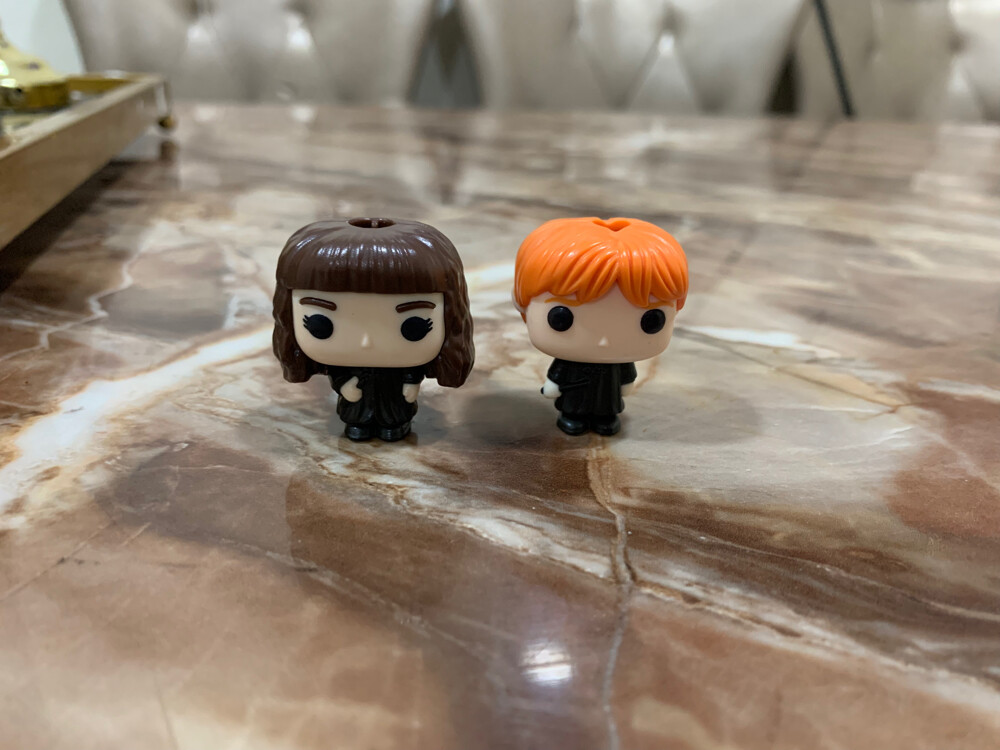  Ron and Hermione funko pop  - 1