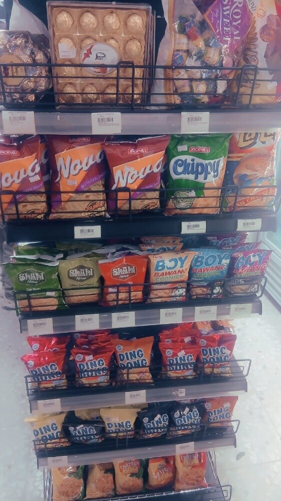 Oasis Supermarket - 12