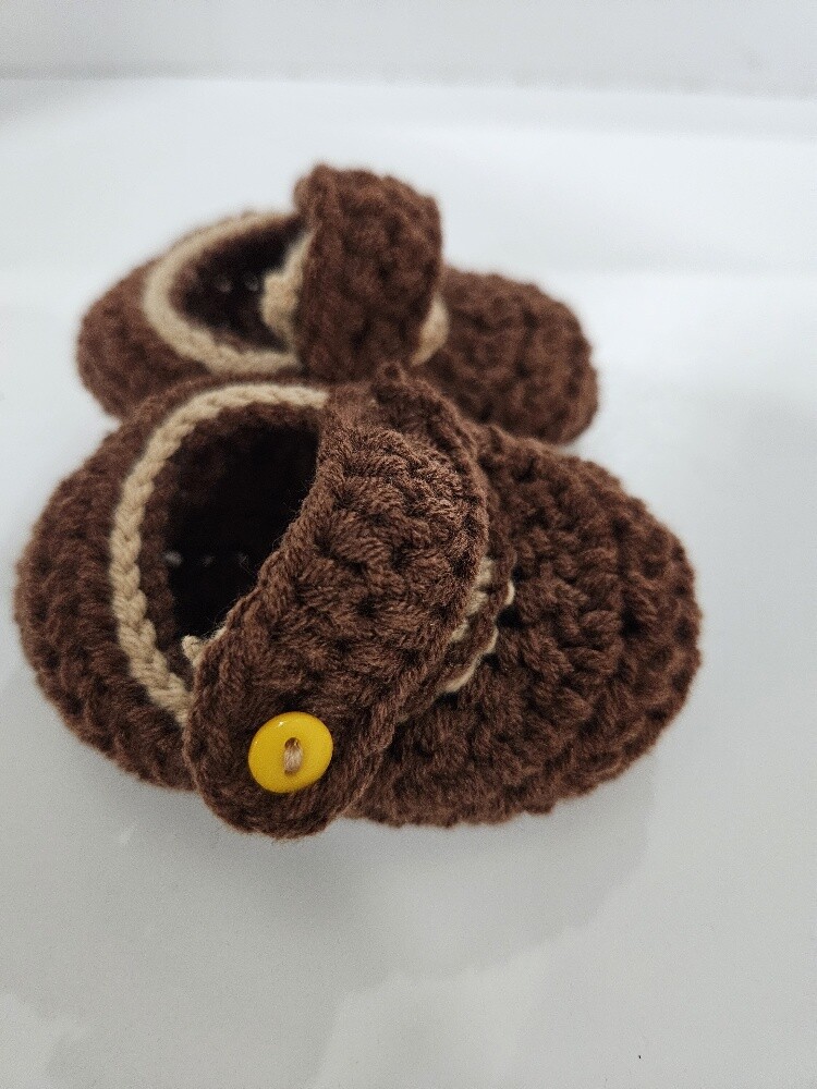 Handmade crochet baby booties - 3