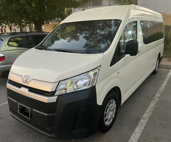 13 seater bus for rental - 4