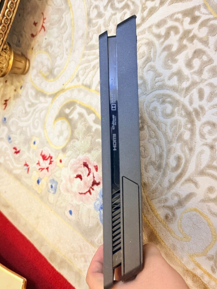 use good condition ps4 - 5