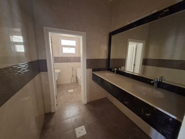 Villa for Sale | Ain Khaled | 6BR - 11