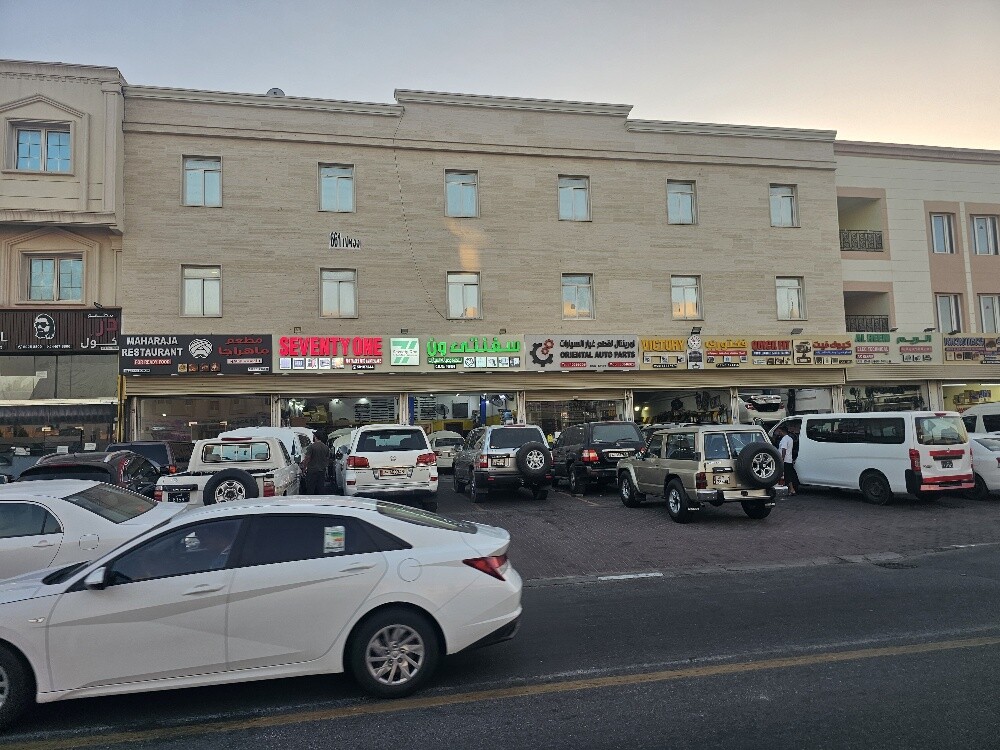 shop for rent in Khalifa North - 1