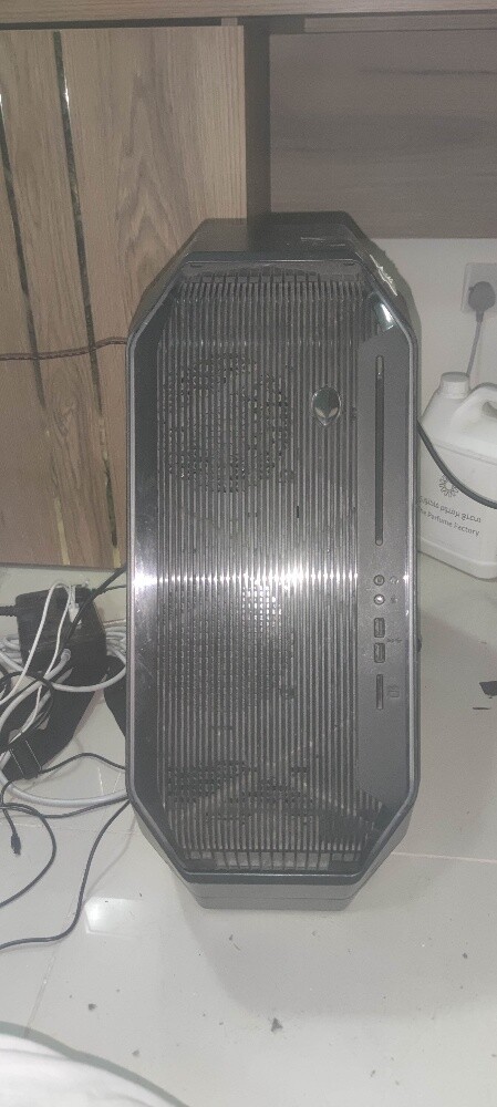 Alienware rx590 - 2