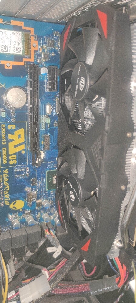 Alienware rx590 - 5