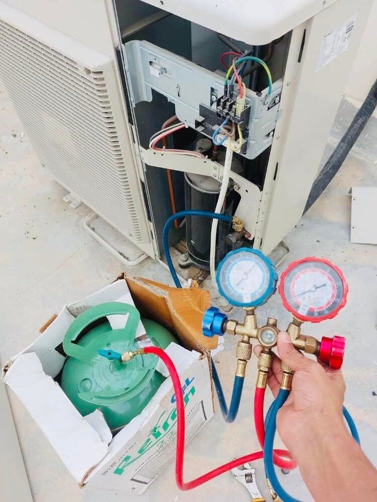 AC REFAIR AND MAINTENANCE - 10