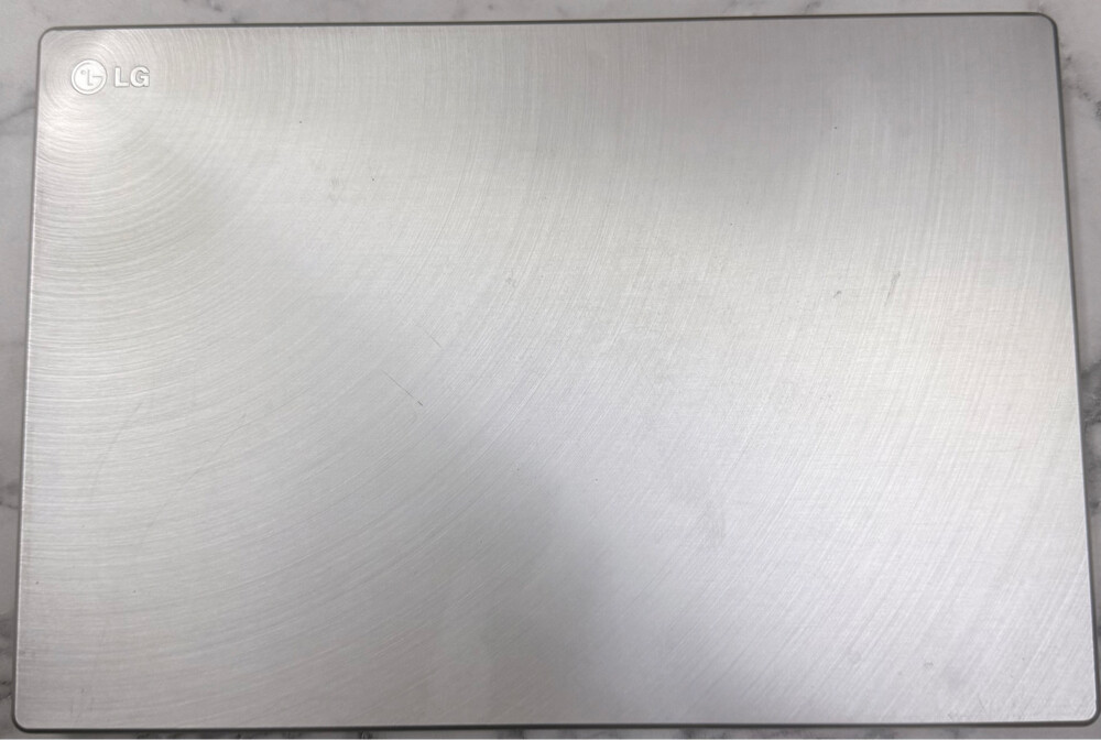 LG XNote Z330 Ultra Book - 1